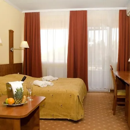 فندق Belenus Thermalhotel Superior 3*