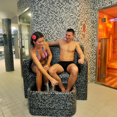 Belenus Thermalhotel Superior 3* زلاكاروس