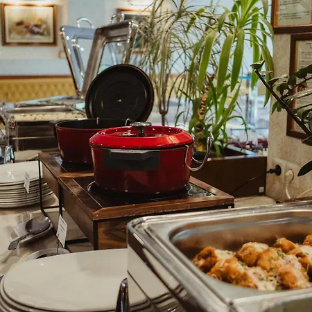 Belenus Thermalhotel Superior فندق زلاكاروس