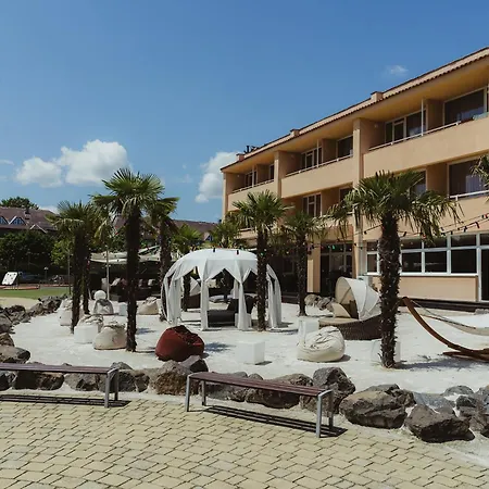 Belenus Thermalhotel Superior 3* زلاكاروس
