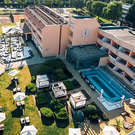 Belenus Thermalhotel Отель