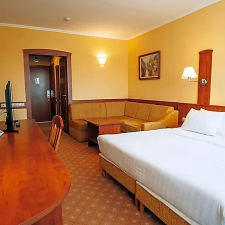 Belenus Thermalhotel فندق
