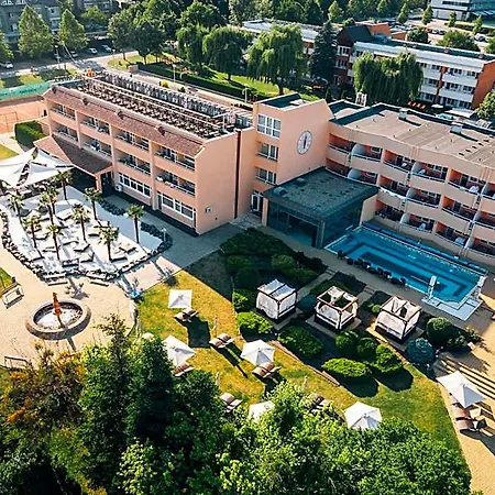 Belenus Thermalhotel Отель
